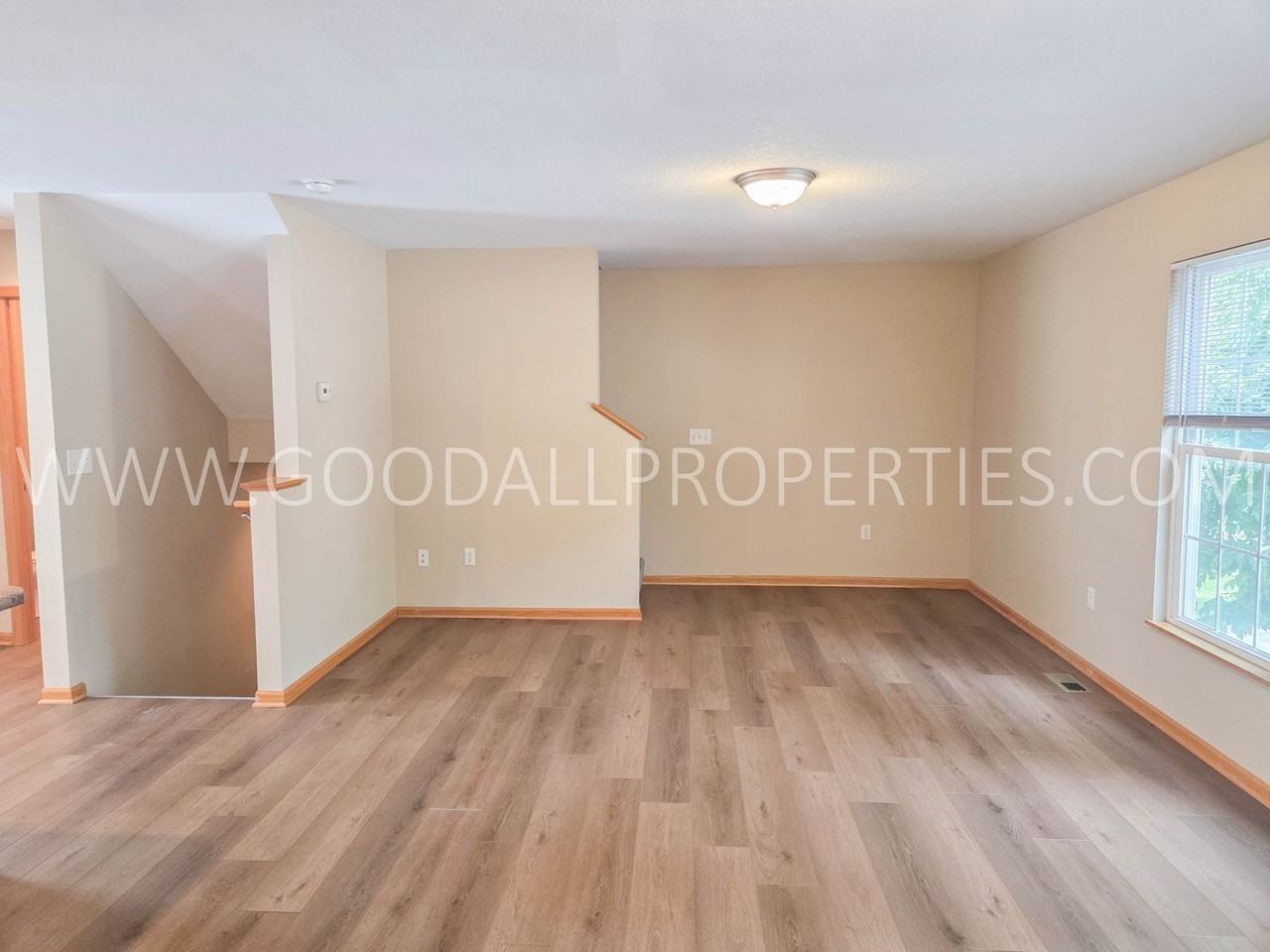 4315 152nd Ct - Photo 4 of 18