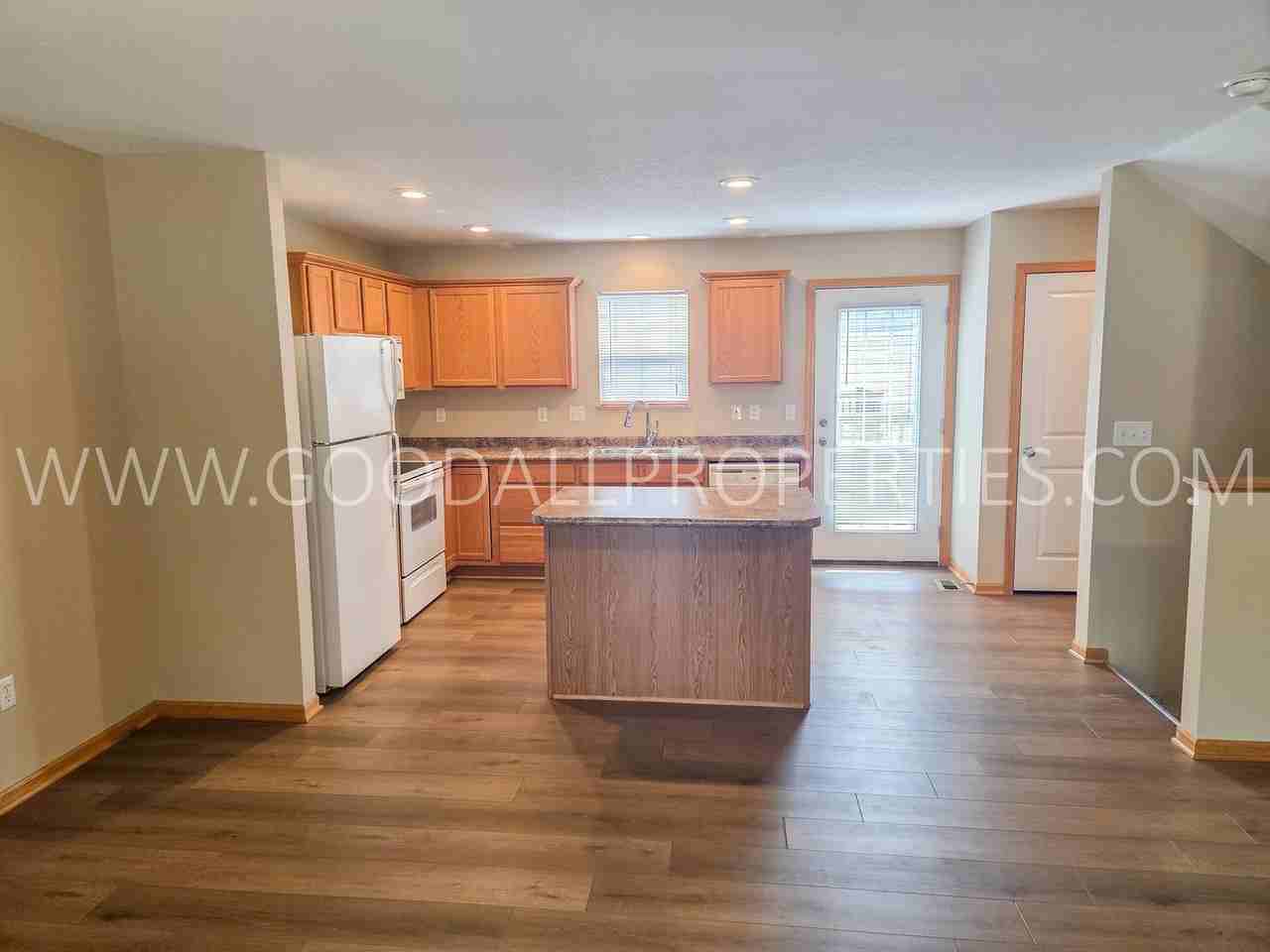 4315 152nd Ct - Photo 5 of 18