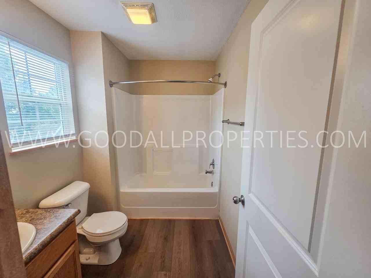 4315 152nd Ct - Photo 6 of 18