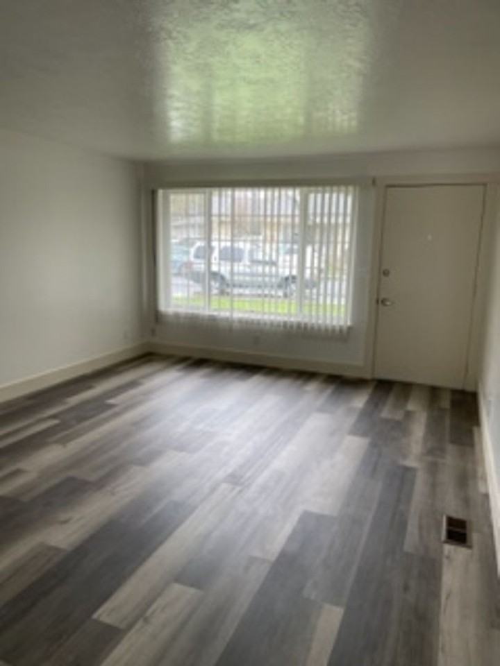 Trees Court Apartments - Photo 4 of 32