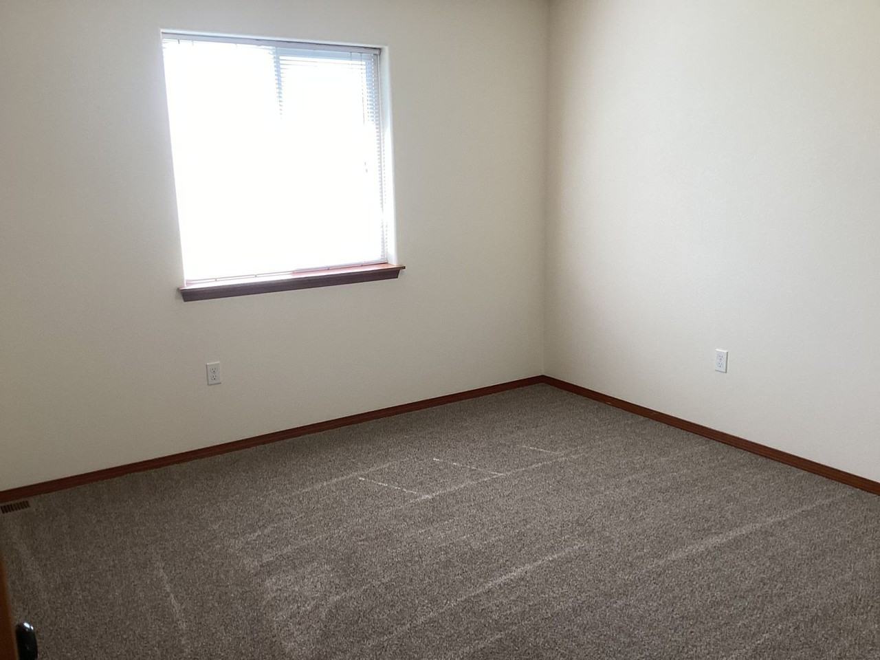 4800 - Photo 6 of 13