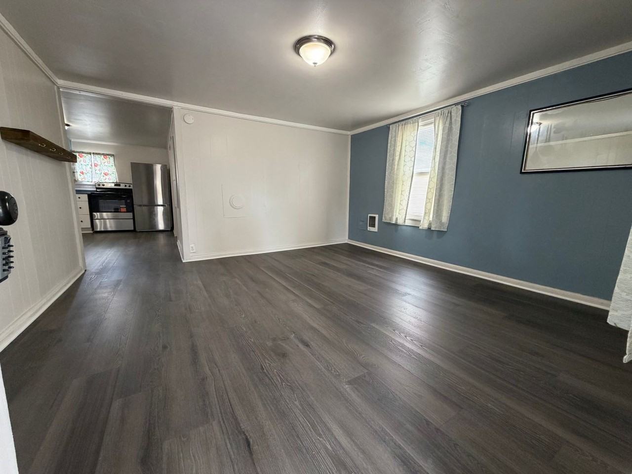 785 Park Hill Ln - Photo 2 of 13