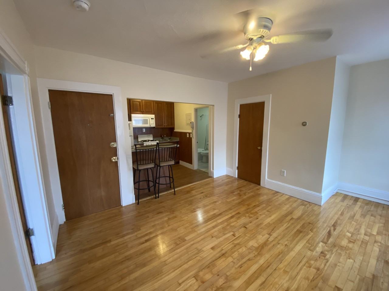 Hampshire St #6 - Photo 2 of 10