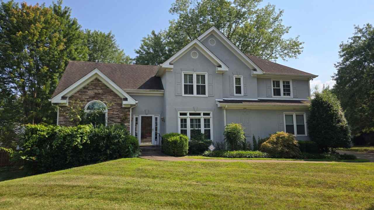 2710 Runnymeade Dr - Photo 2 of 18