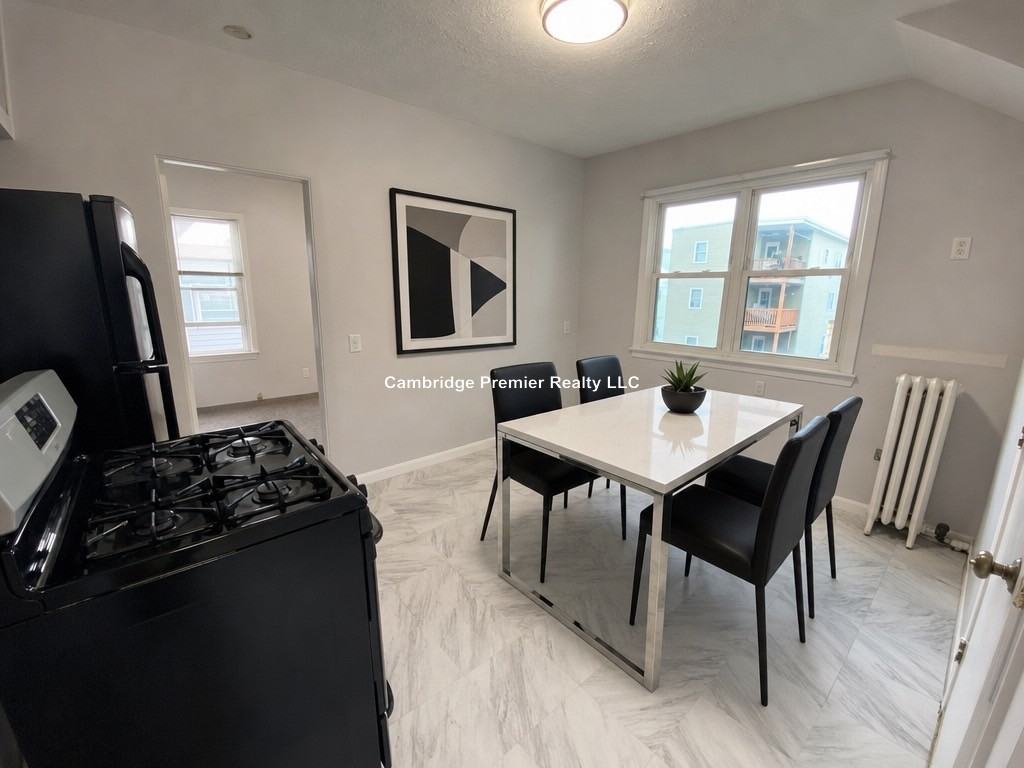 Everett Ave #2 - Photo 5 of 13