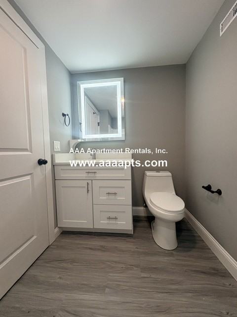 Washington Ave #7 - Photo 6 of 11