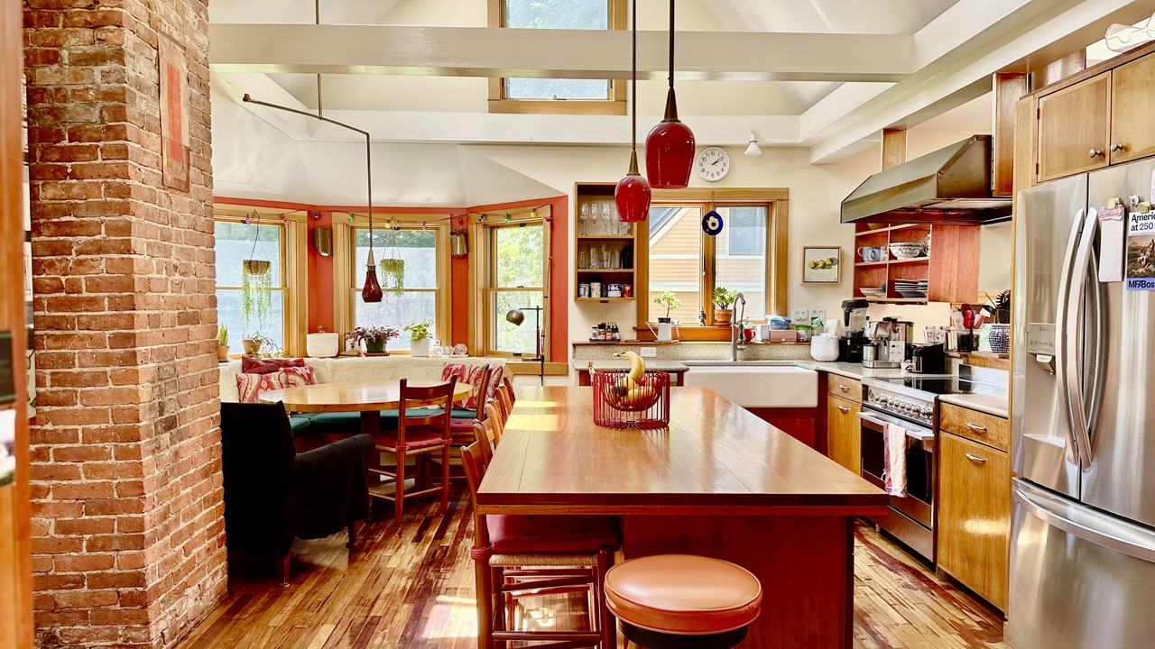 120 Lake View Ave #SF - Photo 2 of 25