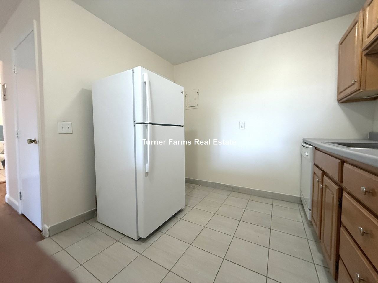 Gardner St #35 - Photo 3 of 16