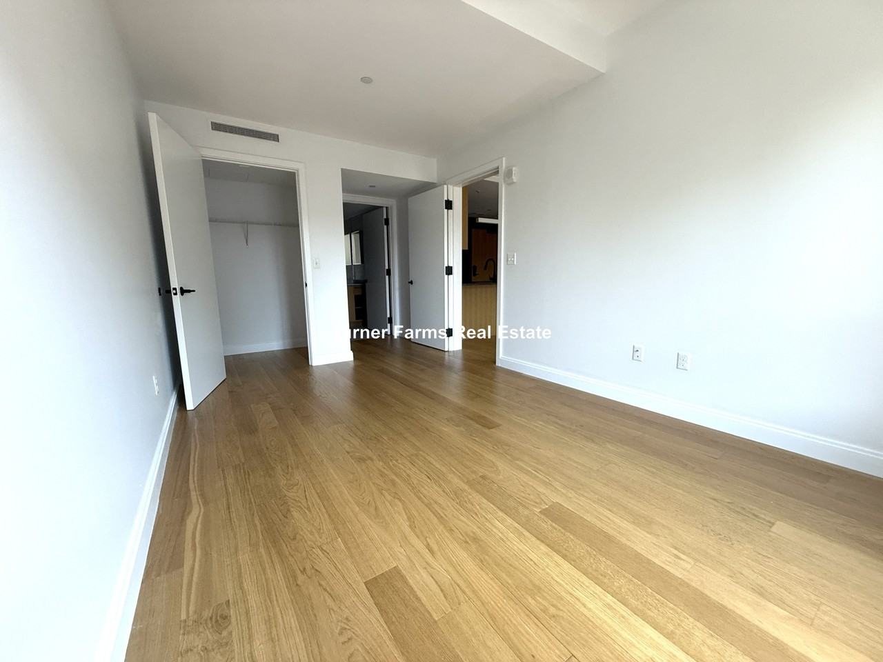 Gardner St #306 - Photo 3 of 12