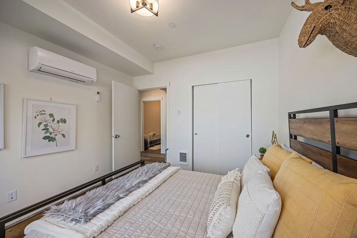 2152 N 185th St #407 - Photo 4 of 16