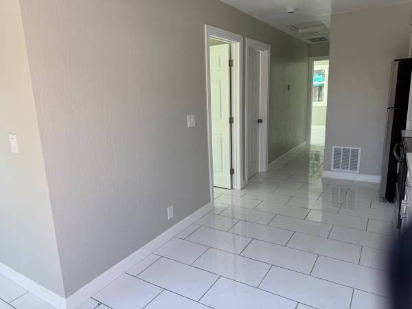 1094 Saddlewood Dr #2 - Photo 2 of 16