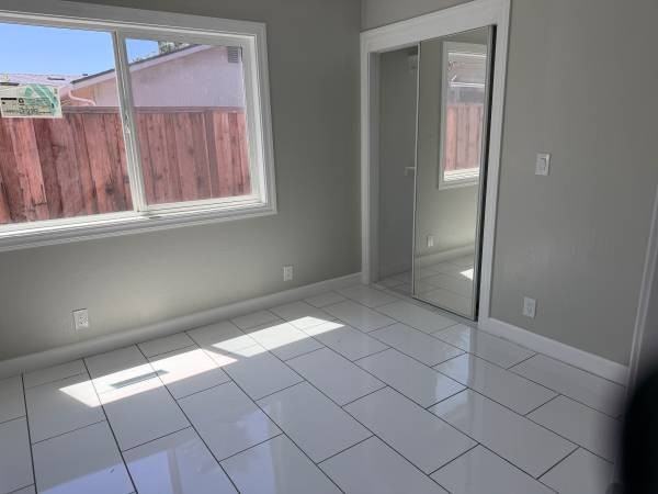 1094 Saddlewood Dr #2 - Photo 7 of 16