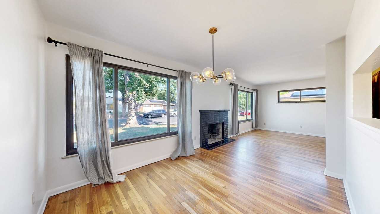 2220 Ironton St - Photo 4 of 25