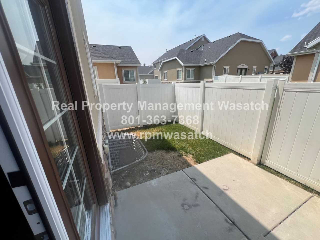 13582 S Cantania Way - Photo 4 of 26