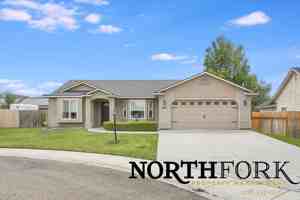 featured image of 2918 Chester Ln