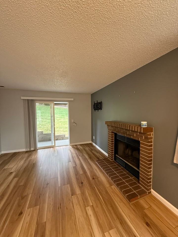 350 S Estes St #B - Photo 7 of 39