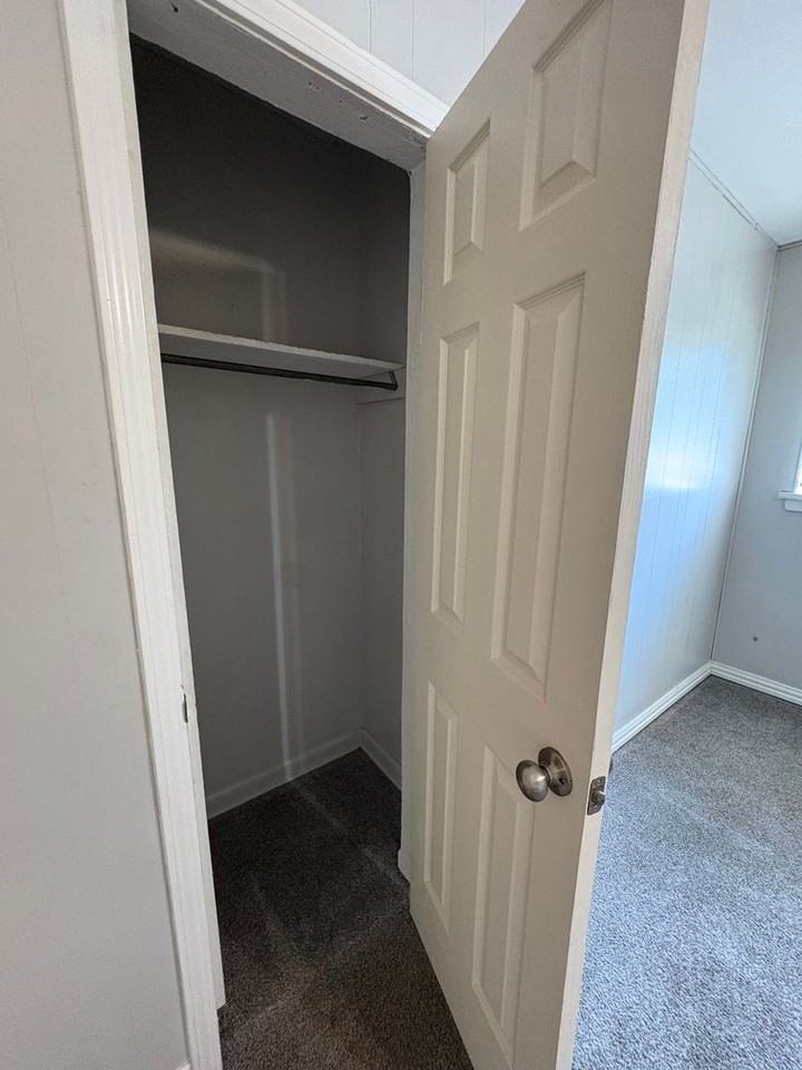 8408 David Dr - Photo 6 of 13
