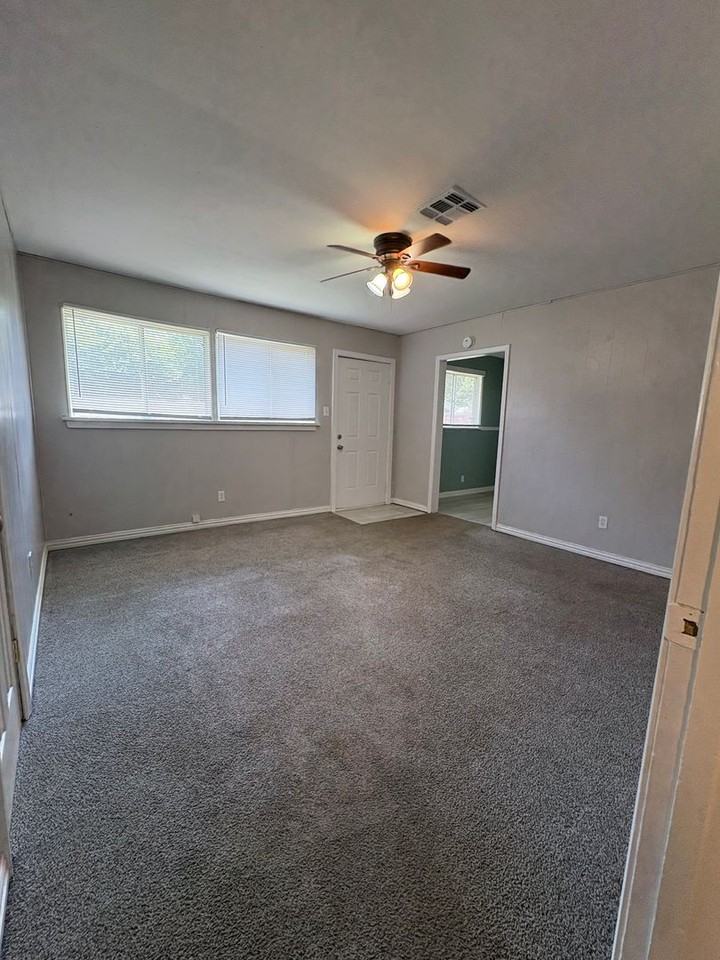 8408 David Dr - Photo 7 of 13