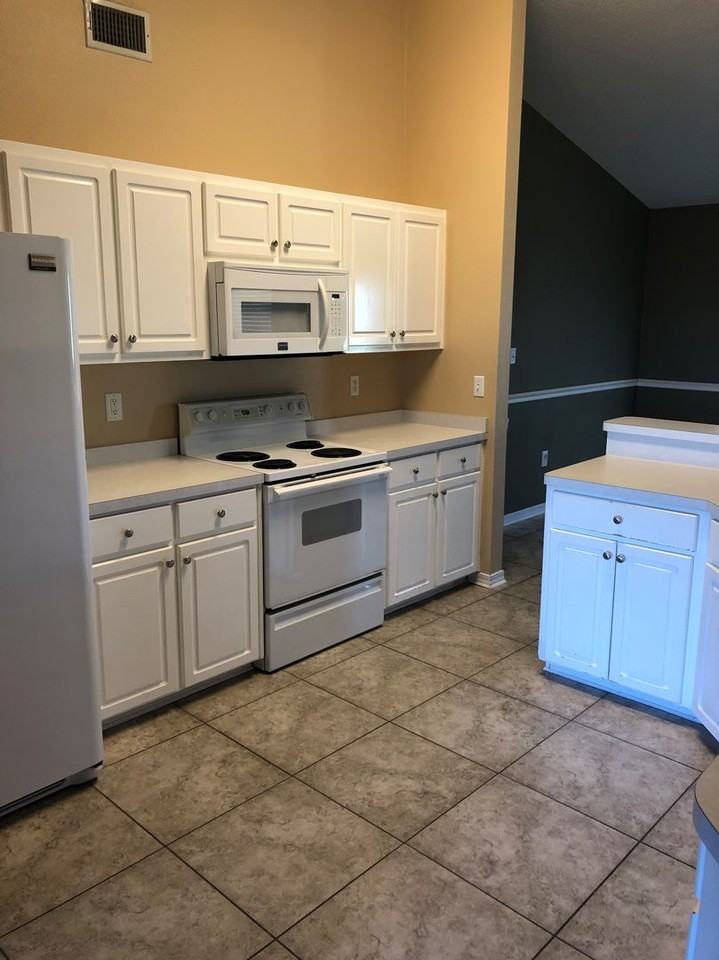 2290 Heritage Cir - Photo 5 of 14