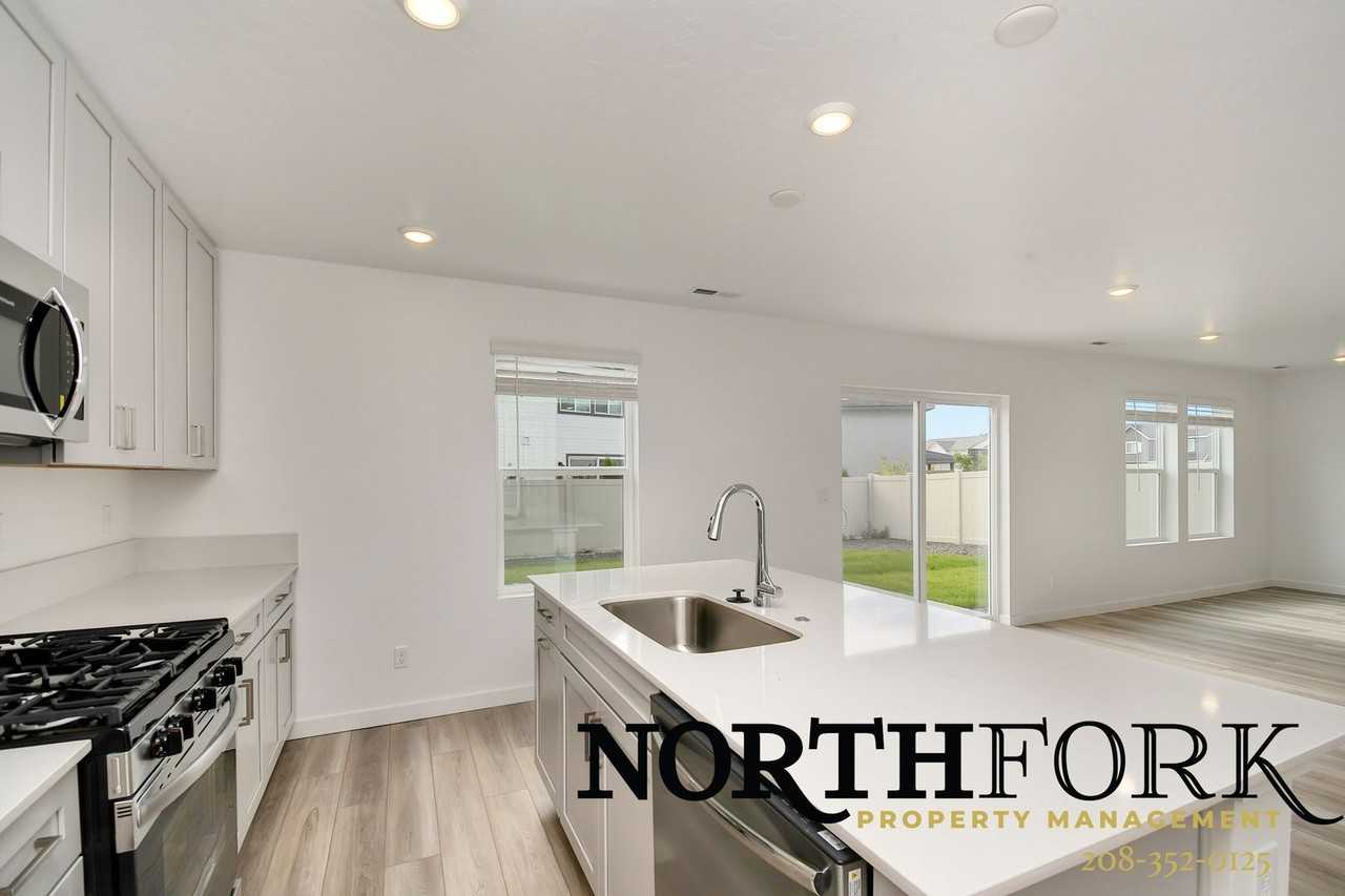 3401 S Tamayo Pl - Photo 4 of 13