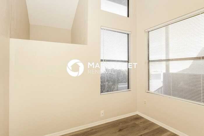 6713 W Aire Libre Ave - Photo 5 of 18