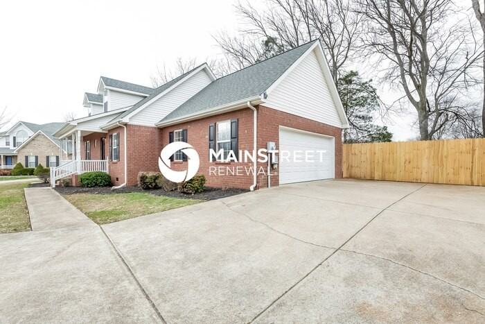 3316 Karin Ln - Photo 2 of 15