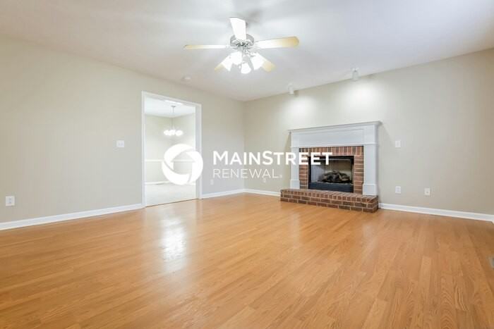 3316 Karin Ln - Photo 3 of 15