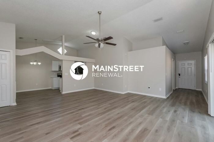 13404 Laraway Dr - Photo 3 of 16