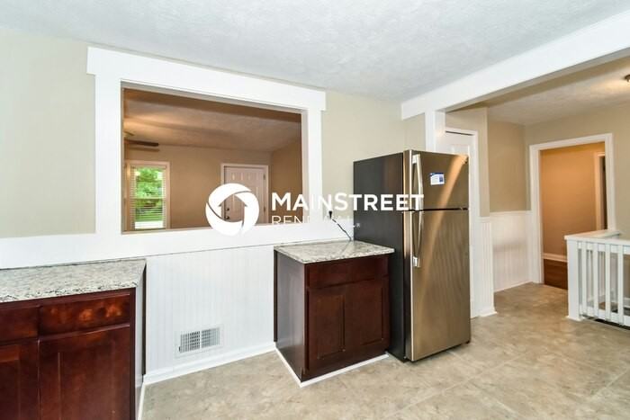7404 Michael Dr - Photo 7 of 17
