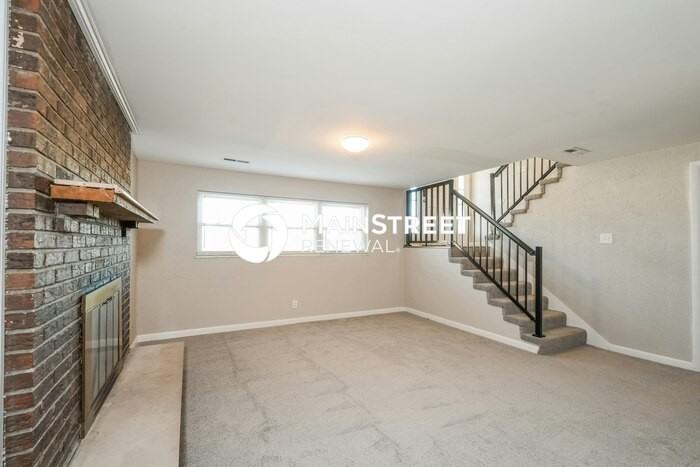2105 Wellington Dr - Photo 7 of 16