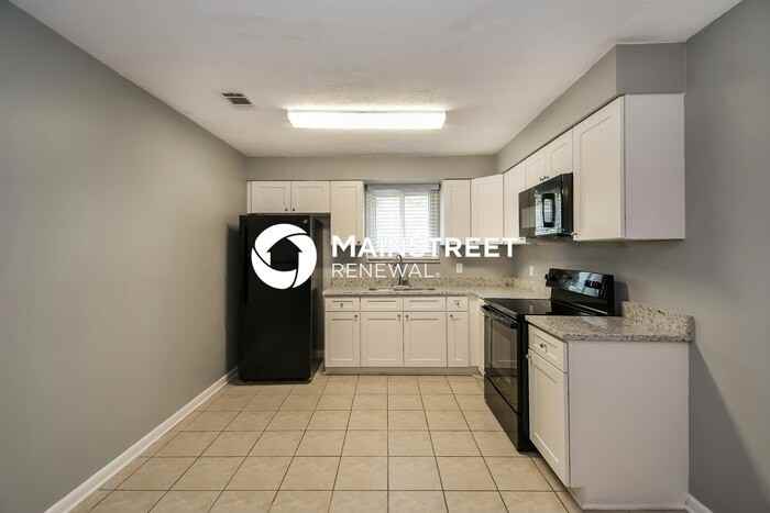 4605 Silver Ridge Dr - Photo 6 of 15