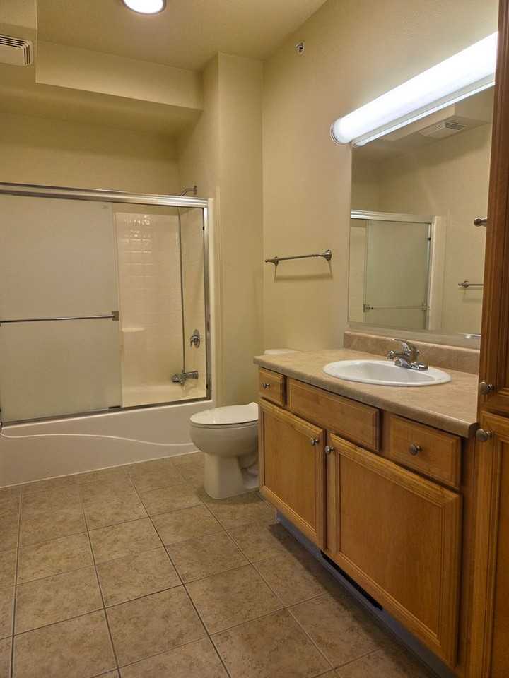 512 Darby Dr #205 - Photo 7 of 10