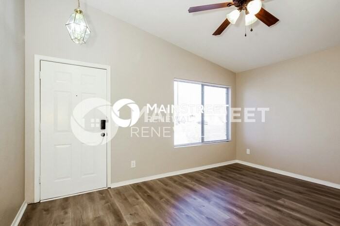 8815 W Manzanita Dr - Photo 3 of 15