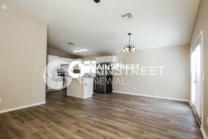 8815 W Manzanita Dr - Photo 5 of 15