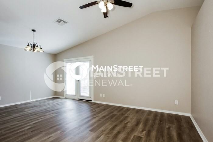 8815 W Manzanita Dr - Photo 6 of 15