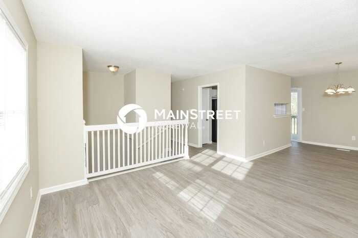601 Westwood Ave - Photo 4 of 17