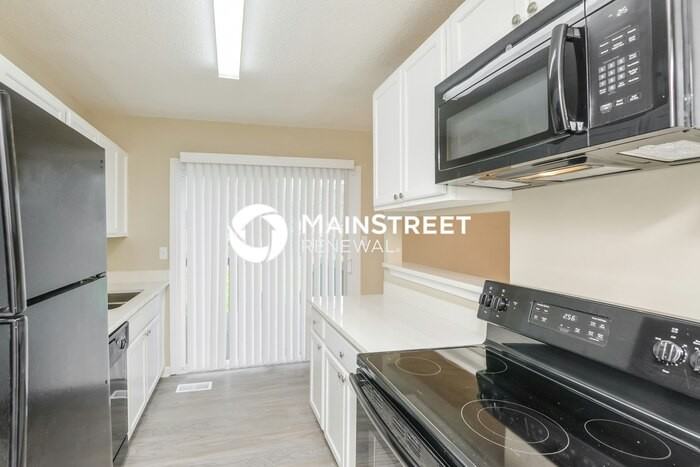 601 Westwood Ave - Photo 6 of 17