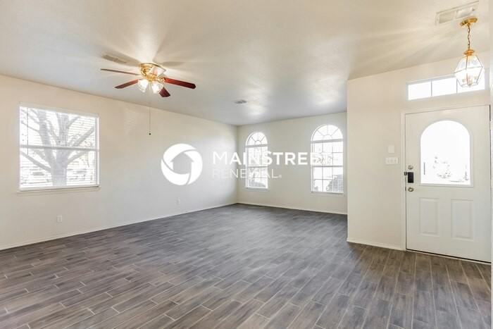 1300 White Dove Ln - Photo 2 of 17