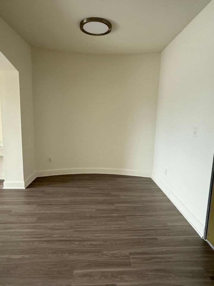 Northpoint Apartments at CSUN - Photo 2 of 5