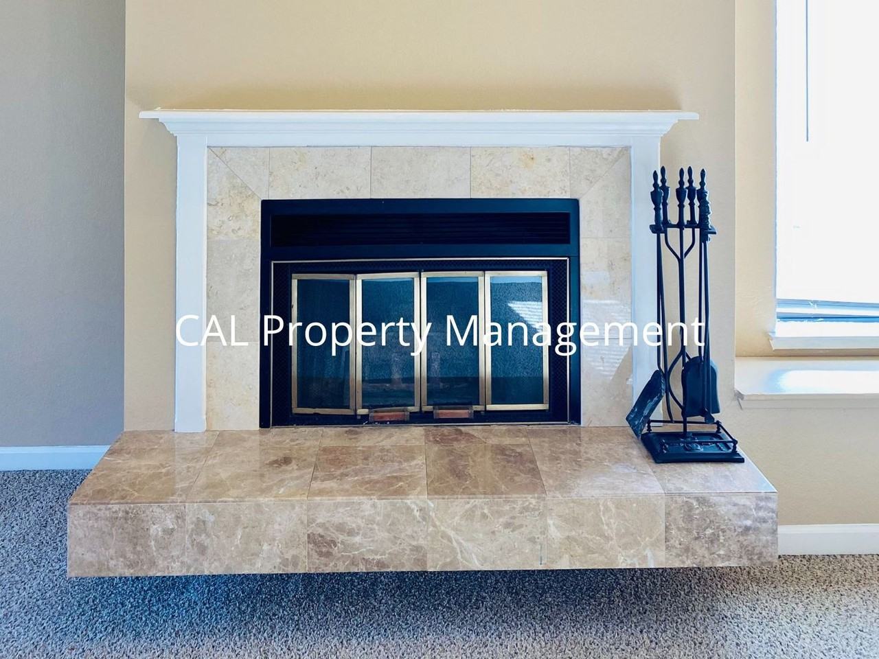 2440 N Main St #F - Photo 4 of 17