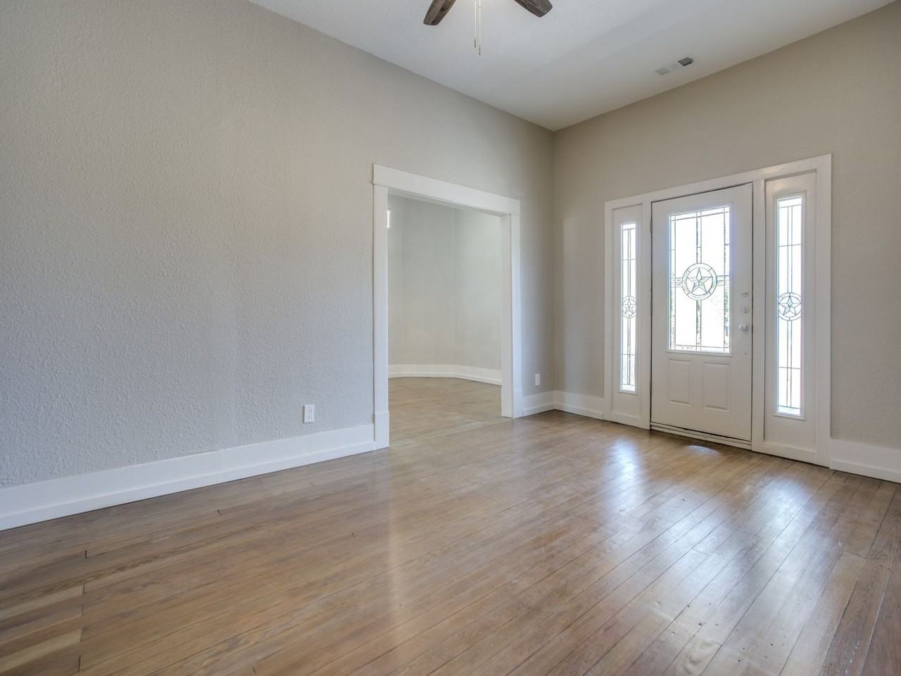 901 W Morton St - Photo 6 of 25