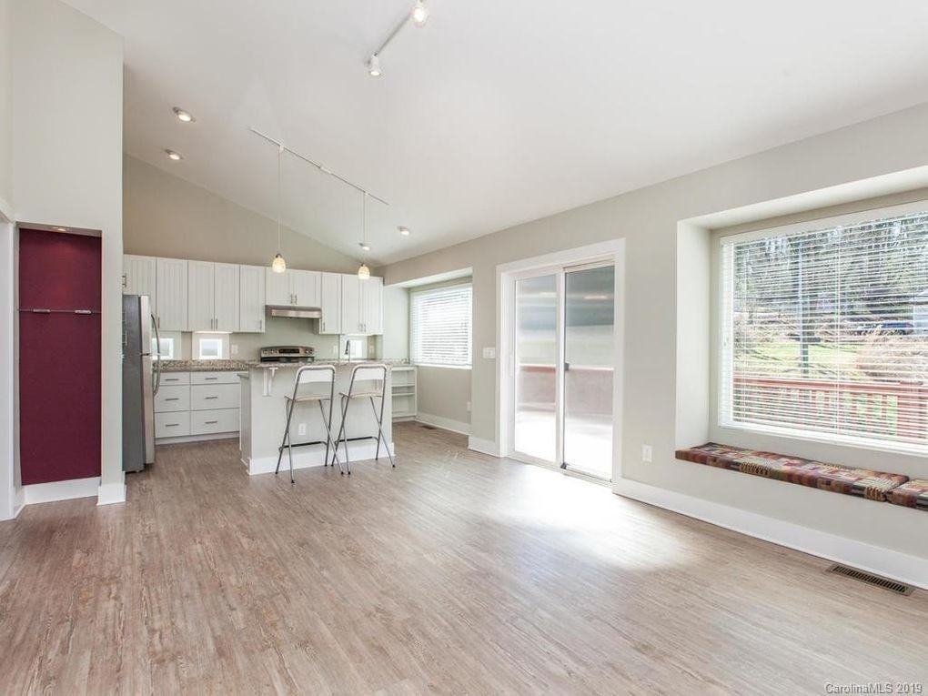 6 Wyatt St - Photo 2 of 20