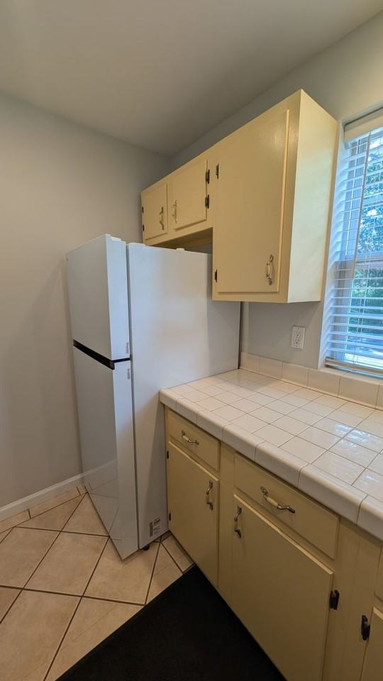 120 Pershing Rd - Photo 7 of 15