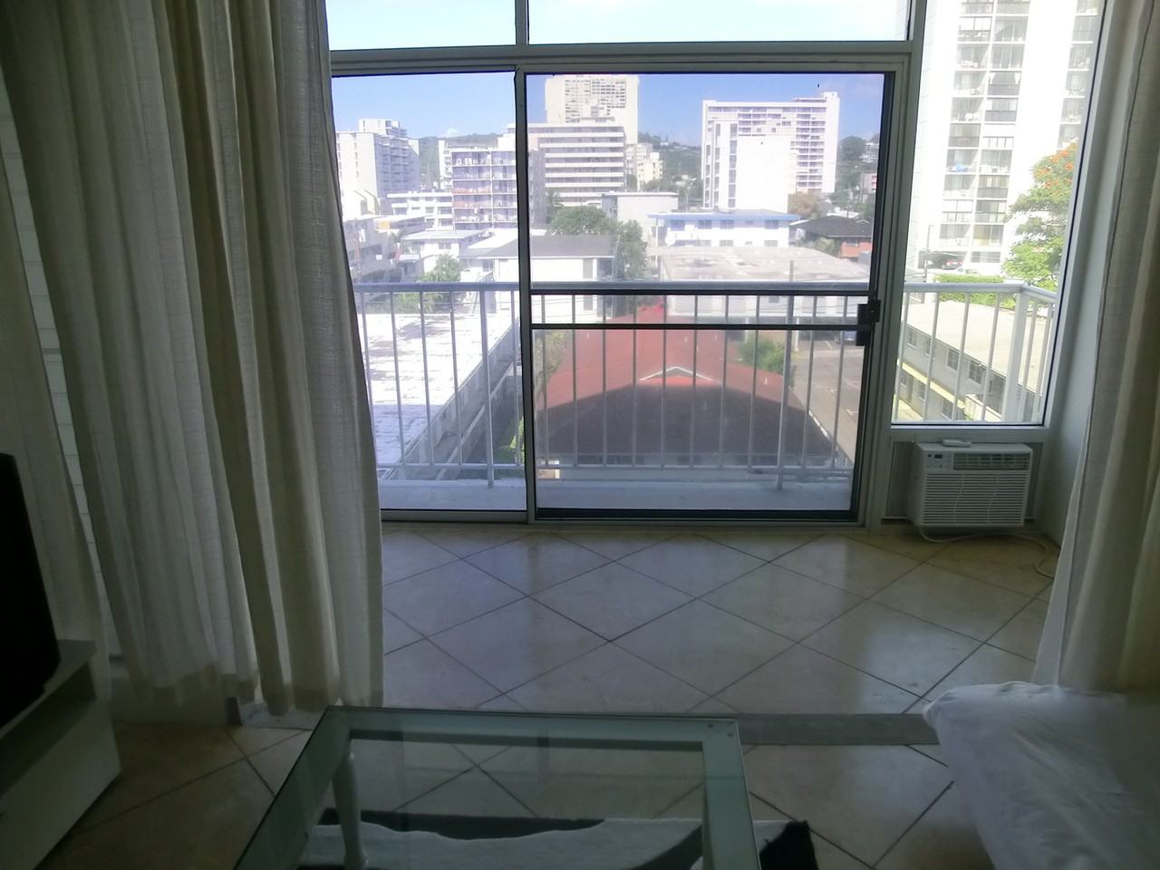 1710 Punahou St #605 - Photo 3 of 8