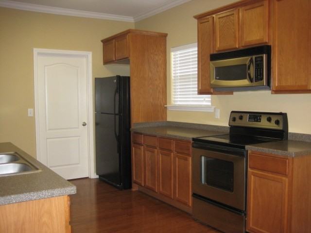 2124 Sherbrooke Ln - Photo 3 of 12