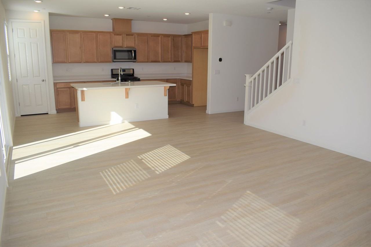 60 Molveno Dr - Photo 3 of 18