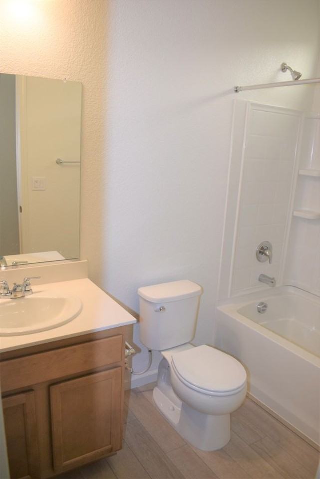 60 Molveno Dr - Photo 7 of 18