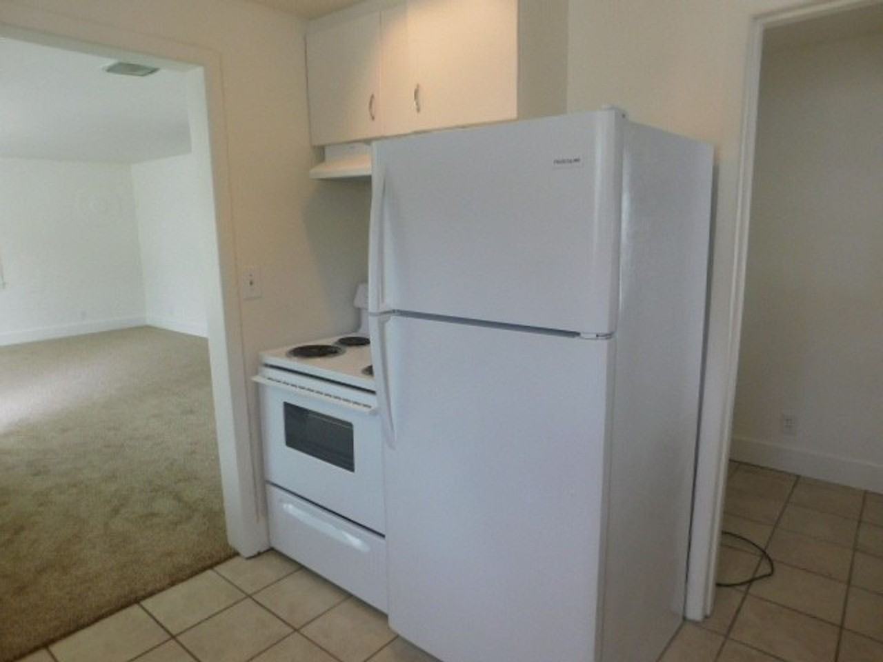 800 Rosemont Ave Nw - Photo 3 of 16