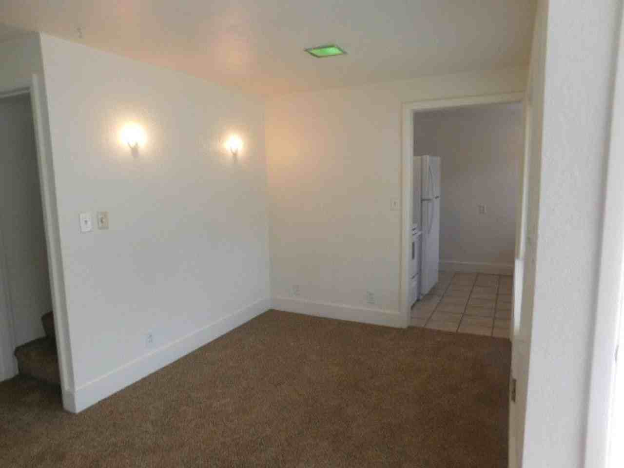800 Rosemont Ave Nw - Photo 4 of 16