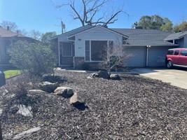 featured image of 3922 Arden Way